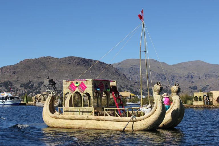Uros boat, Peru